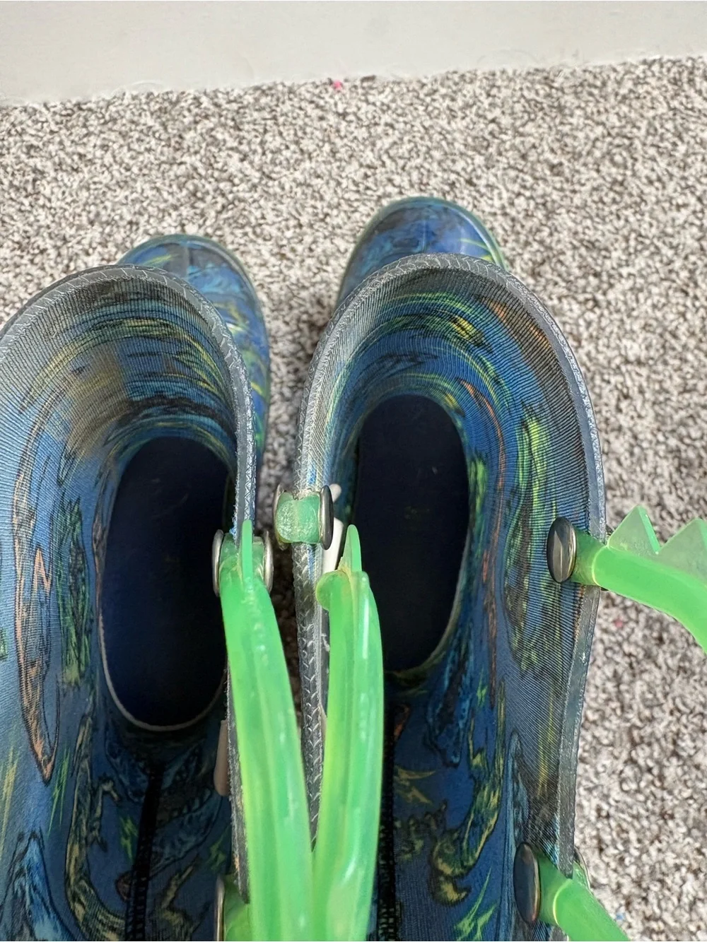 Western Chief Dinosaur Pull On Rainboots Size 11c